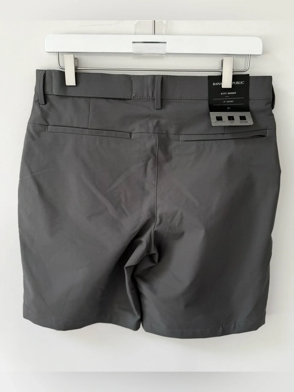 NWT Banana Republic Men’s City Short 9” Short size 31
